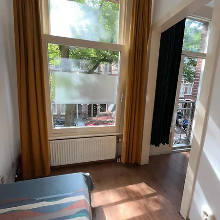 Bed & Breakfast Babylonix Amsterdam